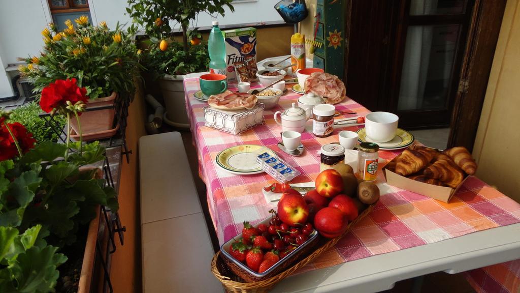 Touristic Apartment "Agata" シルミオーネ 部屋 写真